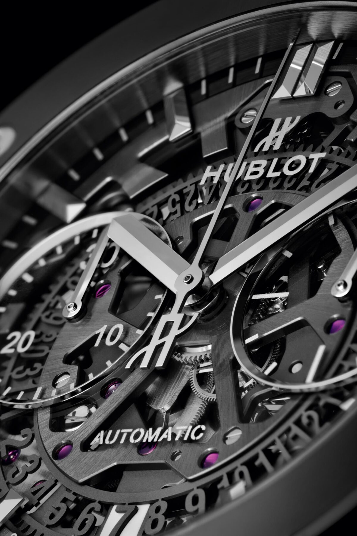 Мужские часы Hublot Classic Fusion
Aerofusion Black Magic